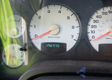 2004 Dodge Ram 1500 Slt/Laramie из США, поврежденный, VIN 1D7HU18DX4S592723